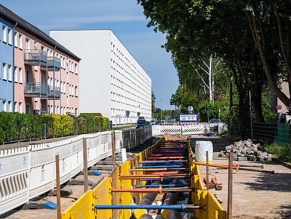 Fernwärmetrasse in der Sudermannstraße in Stadtfeld in Magdeburg