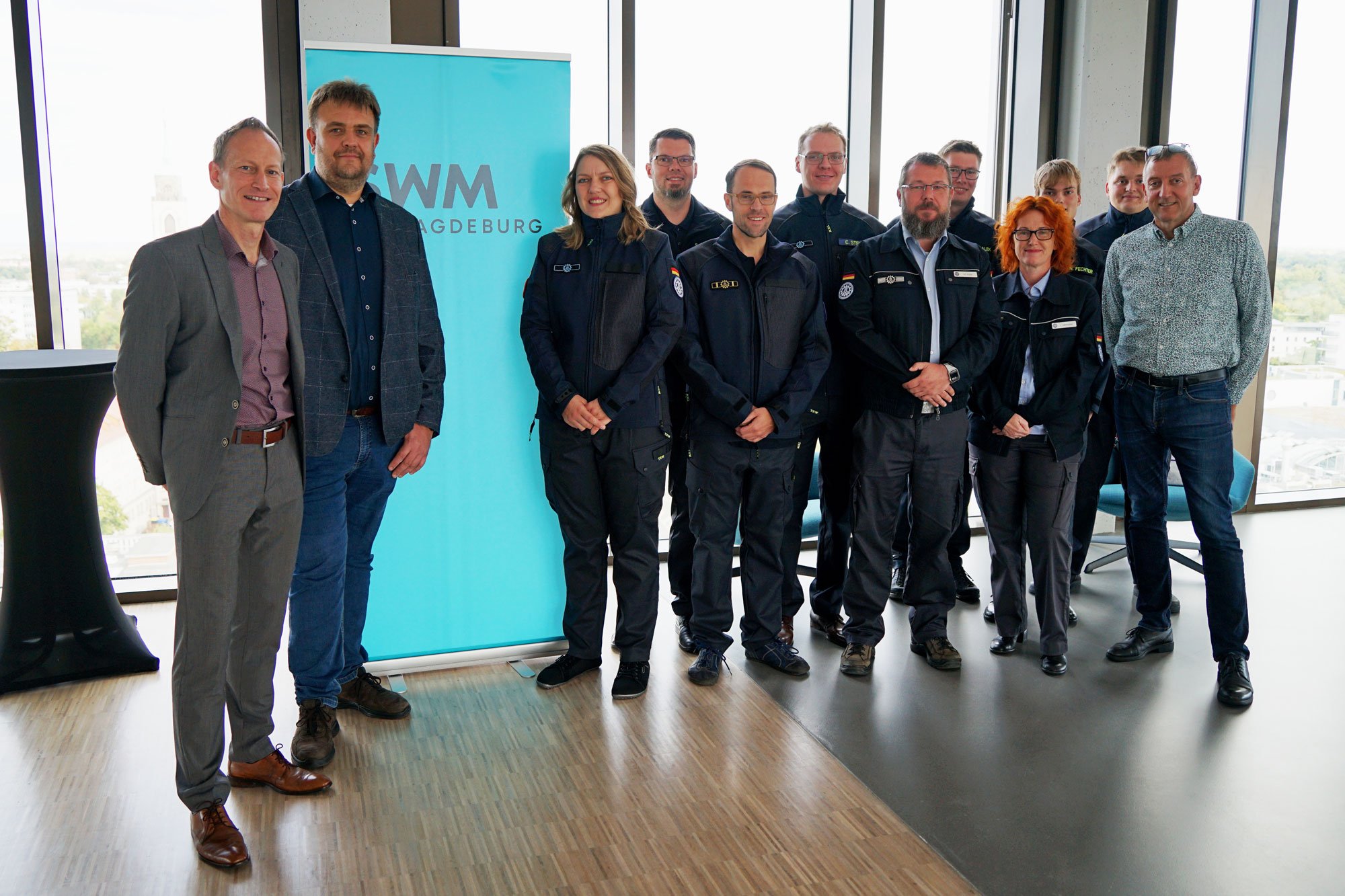 Vertreter von SWM und THW bei gemeinsamen Treffen