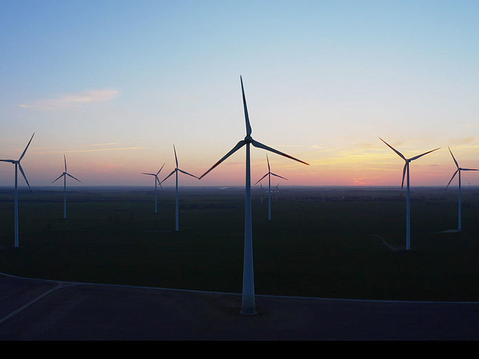 Windpark Vehlitz Windräder drehen sich im Windpark Vehlitz