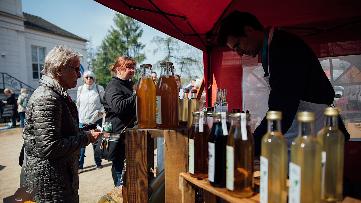 Getränkestand auf der Grünen Messe
