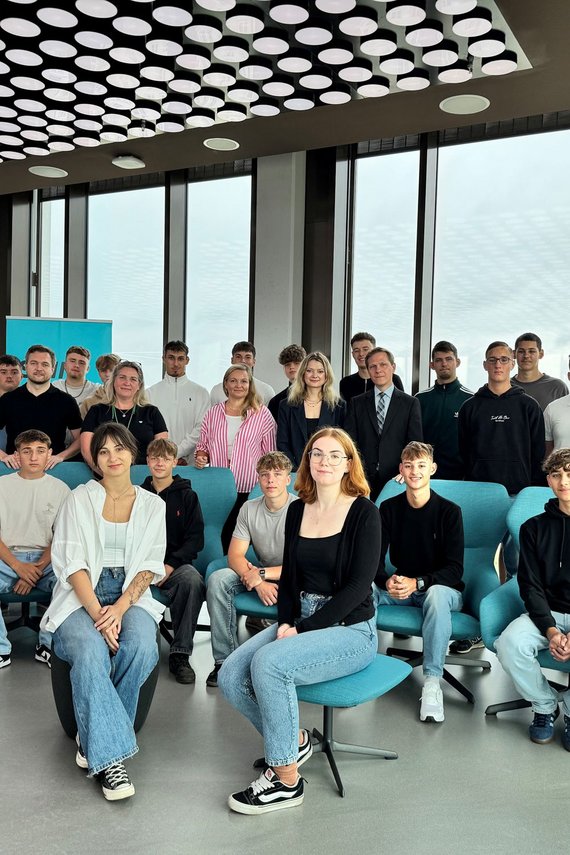 Foto der neuen Azubis von SWM 2025