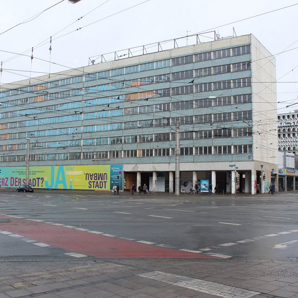 Außenansicht vom alten Blauen Bock