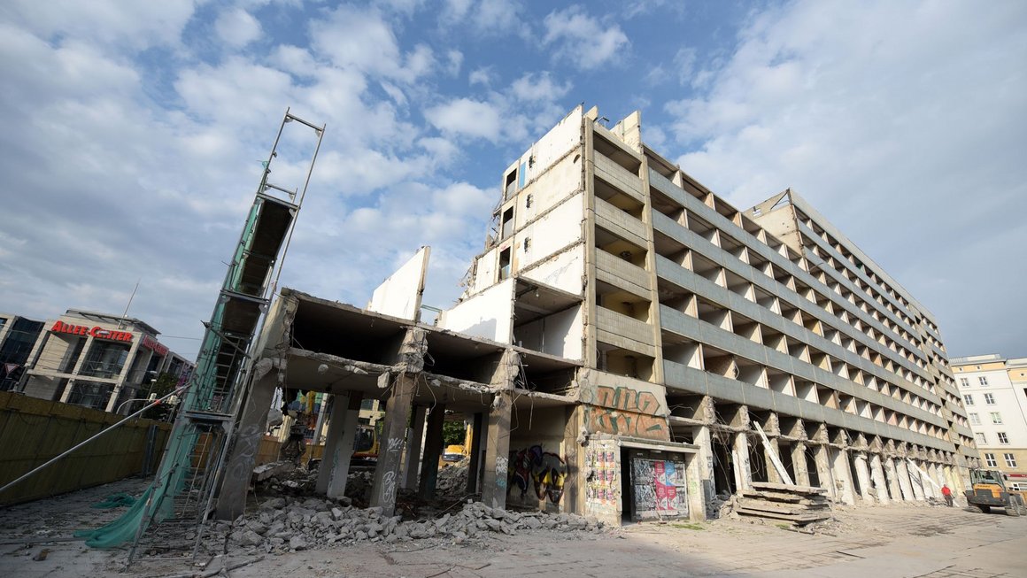 Abriss alter Blauer Bock