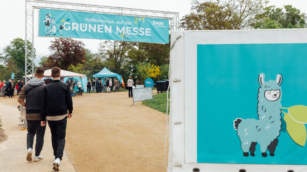 Eingangstor zur Grünen Messe im Klosterbergegarten