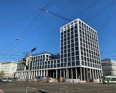 Blauer Bock Magdeburg | Ansicht von der Ernst-Reuter Allee