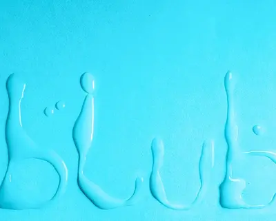 Blub-Schriftzug aus Wasser