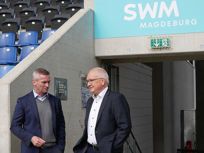 Andreas Fedorczuk und Mario Kallnik im Stadion des FCM