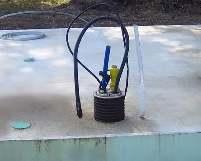 Mehrspartenhauseinführung in Bodenplatte